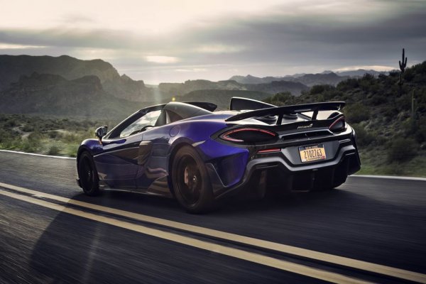 Това е последното попълнение в гамата Longtail на McLaren и както може да се очаква 600LT Spider е много бърз и забавен за каране автомобил.